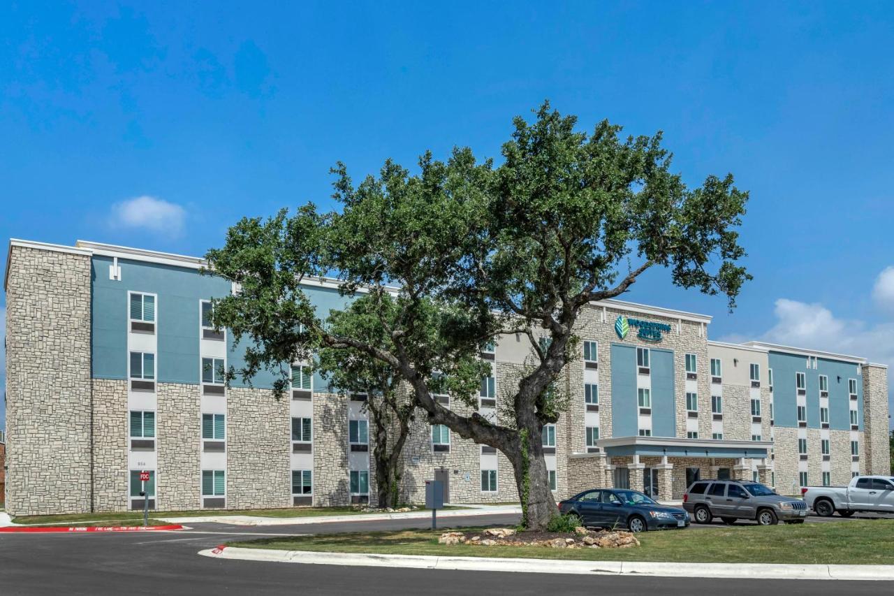Woodspring Austin Hotel 2*