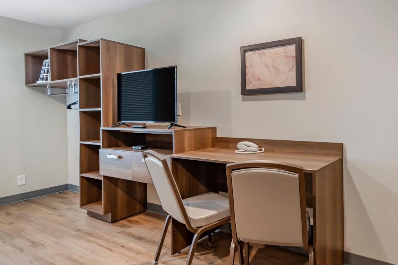 Woodspring Austin Hotel
